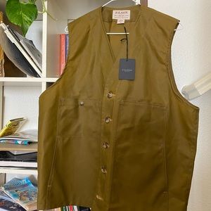 XL Filson Oil Tin Cloth Vest,